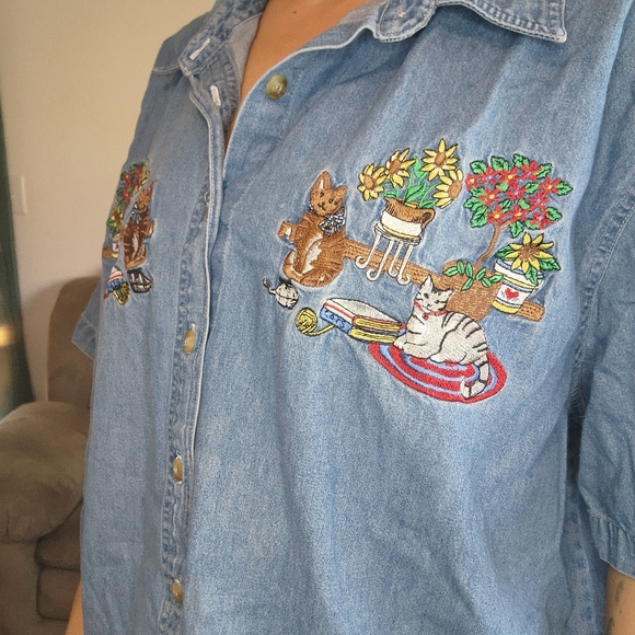 Vintage Cat Embroidered Denim Button Down Size XL - Picture 5 of 6